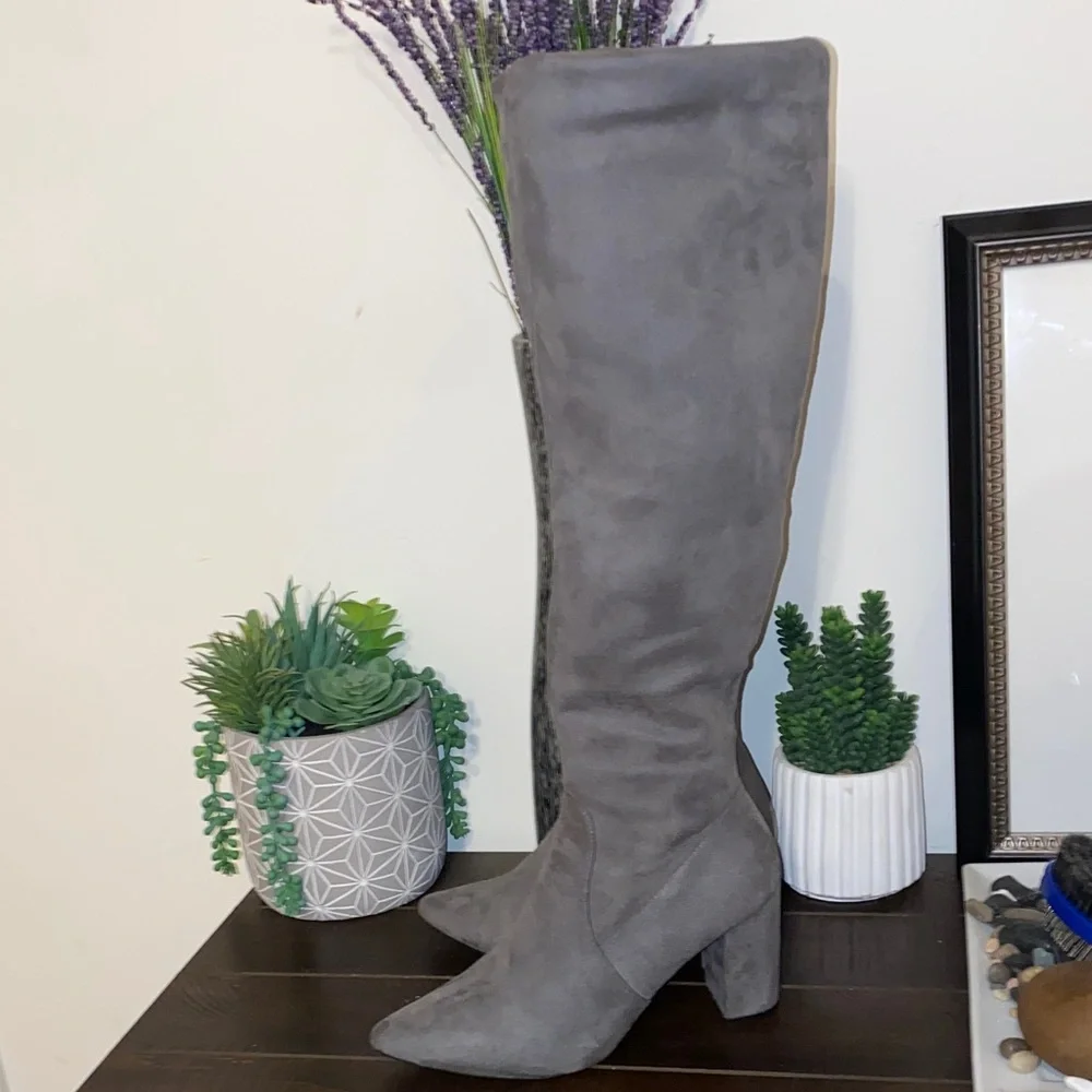 Charlotte Russe Gray Faux Suede Knee-High Boots Size 9